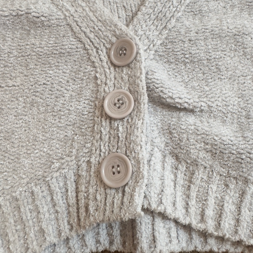 Urban Outfitters Cream Button-Up Cardigan - Picture 7 of 9